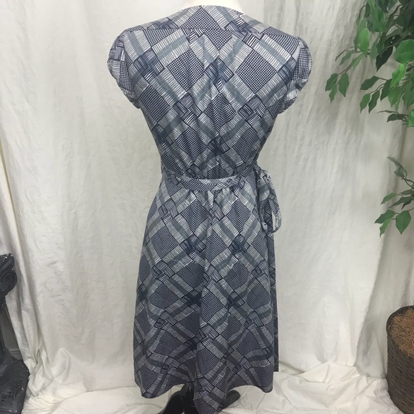Blue, White & Gray Banana Republic Wrap Dress - Picture 3 of 4